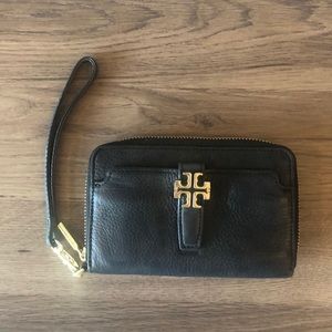 Tory Burch Zip Around Leather Wristlet